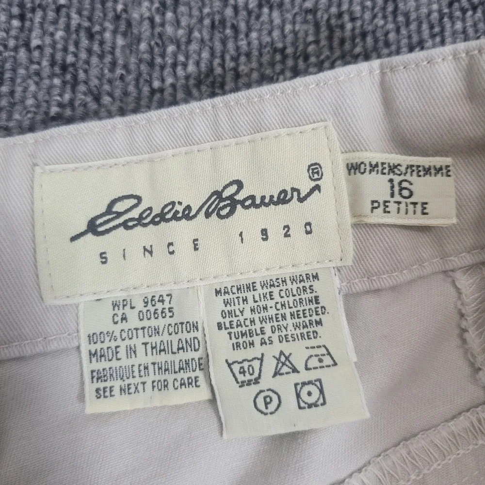 Eddie Bauer 16 Petite Chino Shorts Womens Khaki Pleated High Rise Cotton Twill